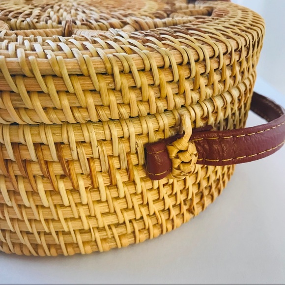 Woven Bag Wicker Rattan Round Boho Basket Purse - Picture 3 of 6